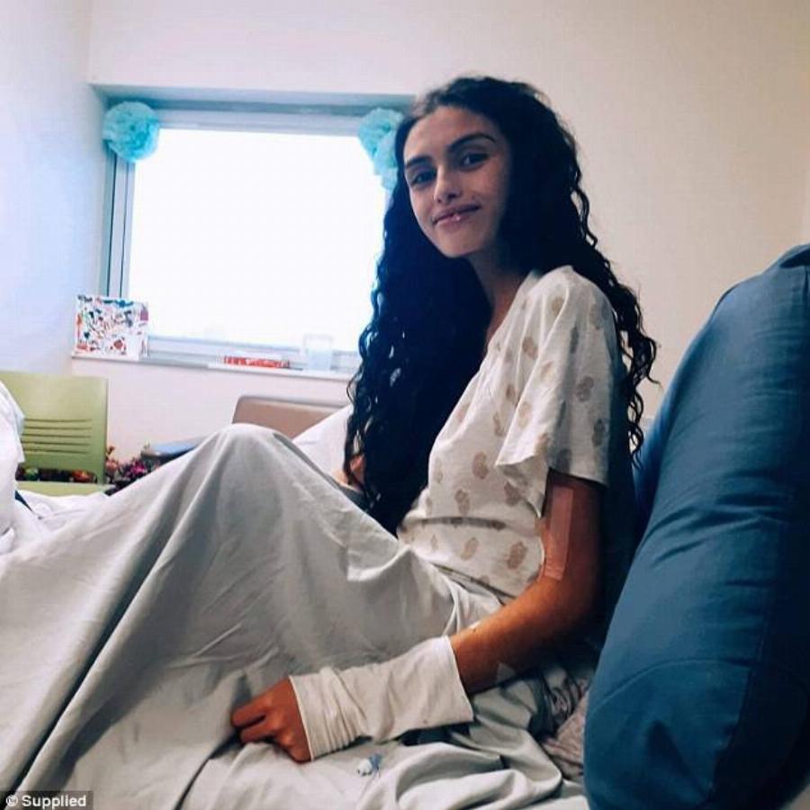 Διαγνώστηκε με επιθετική λευχαιμία και αποφάσισε να ζήσει το μωρό της και να πεθάνει η ίδια – Μόλις 18χρονών η έγκυος γυναίκα