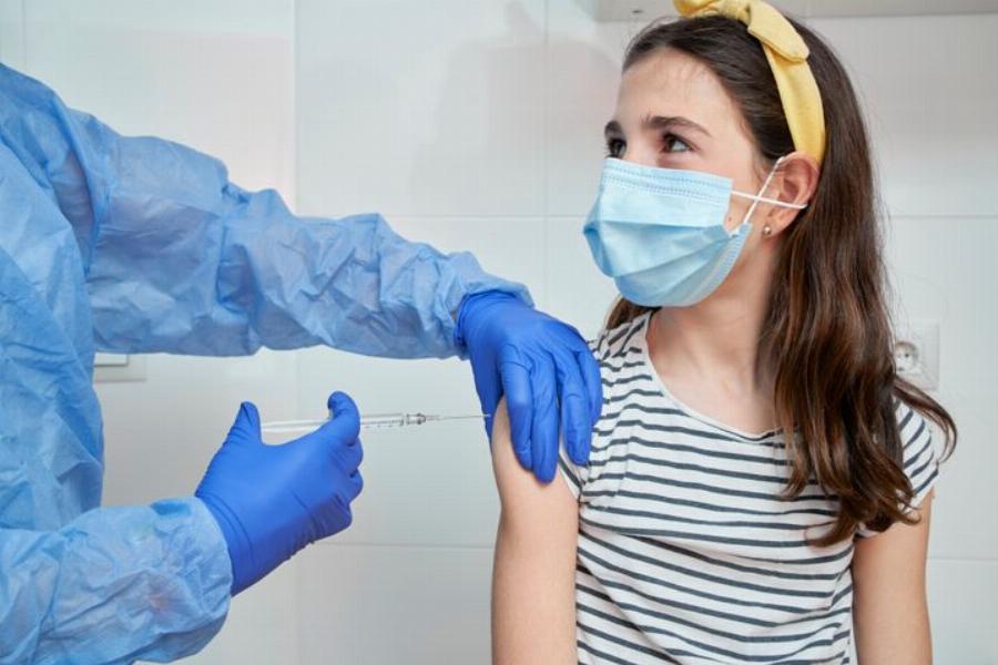 Ξεκινούν οι εμβολιασμοί παιδιών άνω των 12 ετών: Το «πράσινο φως» από τον Κυριάκο Μητσοτάκη