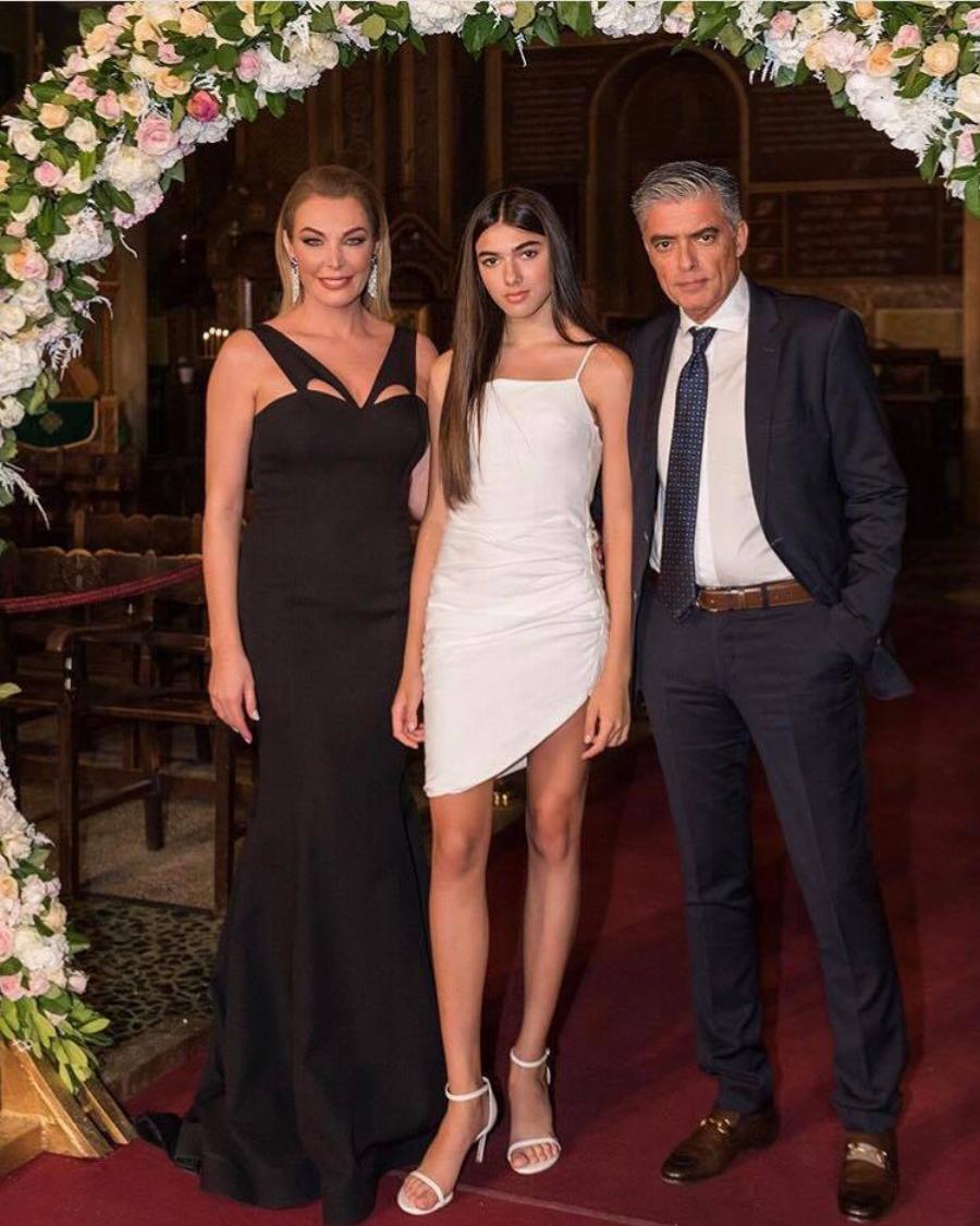 Μεγάλωσαν και έγιναν κούκλες: Οι 8 κόρες διάσημων Ελληνίδων που είναι χάρμα οφθαλμών