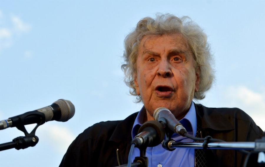 Έφυγε από τη ζωή ο Μίκης Θεοδωράκης