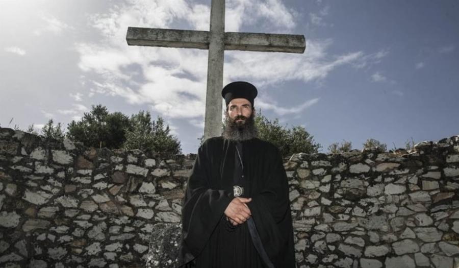 Άρης Σερβετάλης: Από τη σκηνή του κόσμου στην σκηνή του Θεού