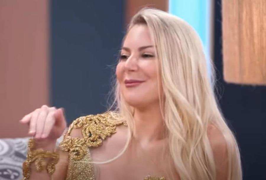 Αρραβωνιασμένη η “26χρονη” Αθηνά New York από το «The Bachelor»: Αποκαλύψεις που εκθέτουν τον Alpha