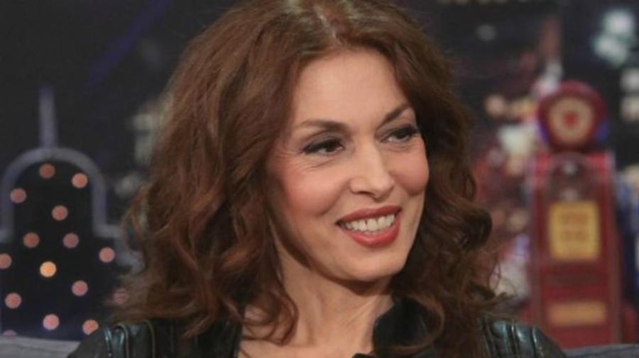 Δήμητρα Παπαδήμα: “Παιδιά υποφέρουν με μάσκες. Νομίζουν θα πιστέψουμε στις μπούρδες τους. Όχι δεν πιστεύουμε”