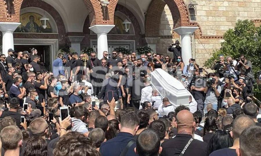 «Αυτοί που έκλαψαν τη μία μέρα για τον Πίτερ, στην κηδεία του τον “σκύλευσαν”»: Ξέσπασε ο Αλέξανδρος Κοψιάλης για την κηδεία του Mad Clip