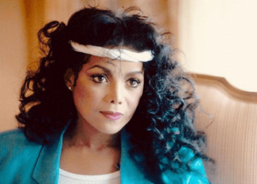 Έκαναν εγχειρήσεις αλλά τις μετάνιωσαν: 10 διάσημες που παραμορφώθηκαν από τις πλαστικές επεμβάσεις