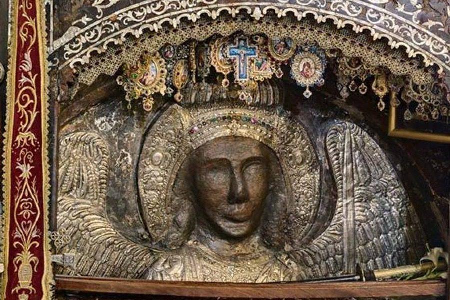 «Βρήκε το φως του ο μικρός Παρασκευάς»: Μέγα το θαύμα του Ταξιάρχη