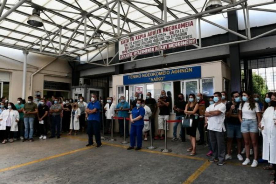 «Πρέπει να εργαστείς κανονικά»: Η προϊστάμενη το ζήτησε σε ανεμβολίαστο υγειονομικό γιατί δεν έβγαινε το πρόγραμμα