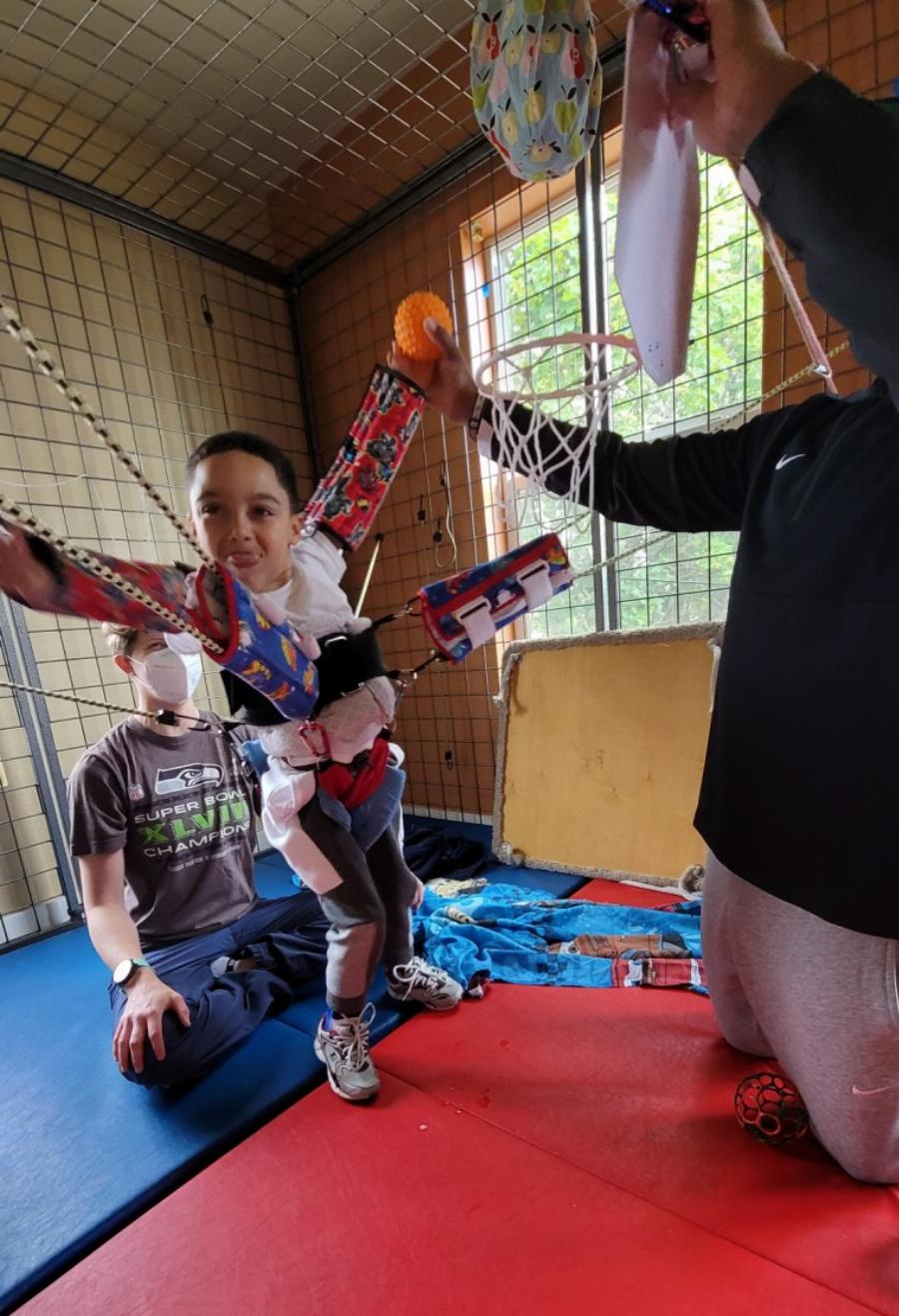 Έπαιξε επιτέλους σαν παιδί – 6χρονος νίκησε την αναπηρία του