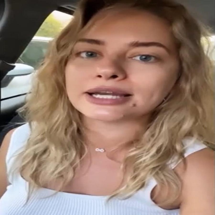 «Είστε γελοίοι, το λιγότερο που έχετε να κάνετε είναι να ντρέπεστε» – Το δημόσιο ξέσπασμα της Ντόρας Μακρυγιάννη