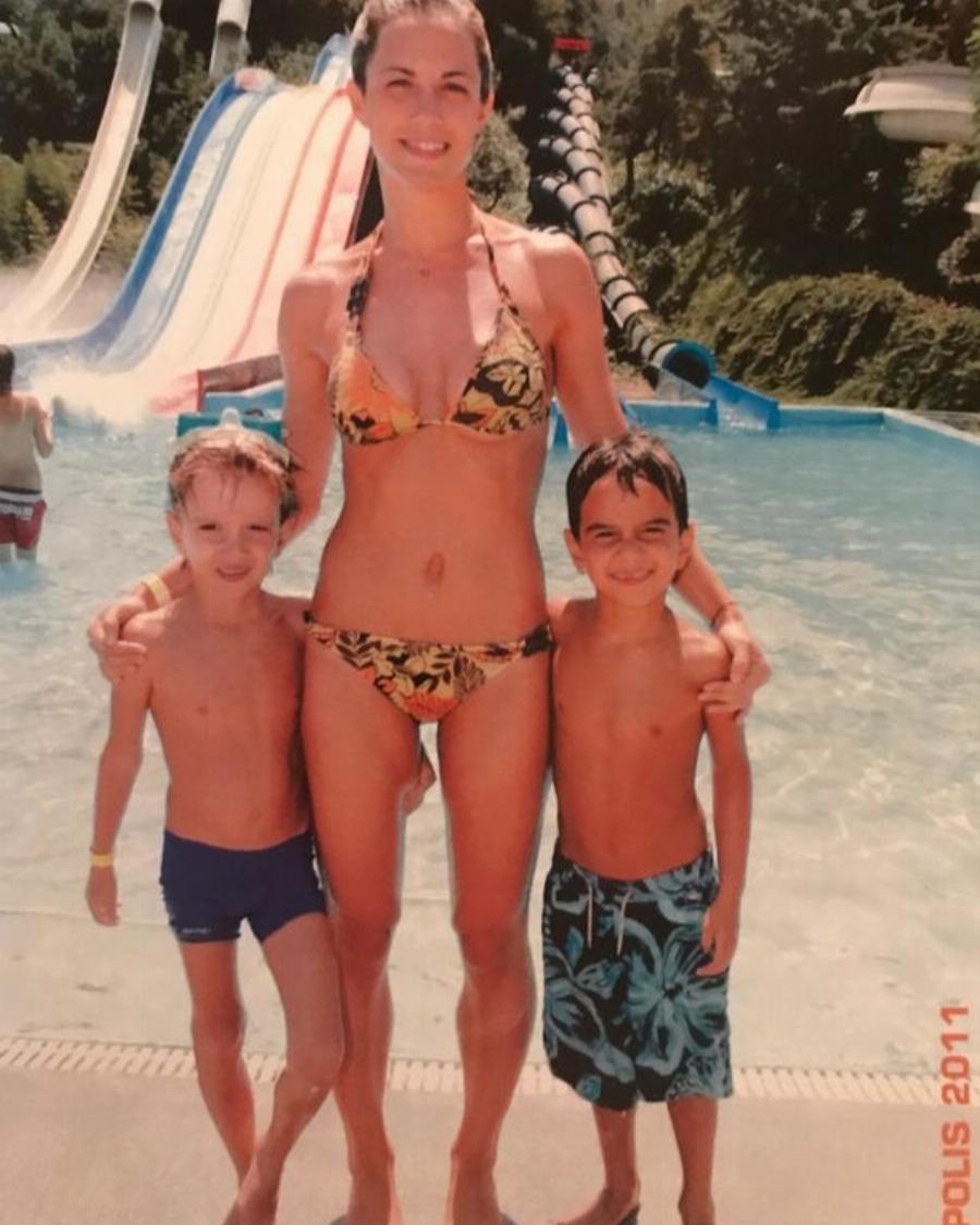 Μαμάδες από μικρές: 15 διάσημες που μπήκαν από μικρές στα βάσανα