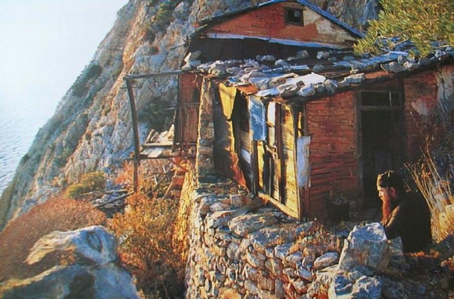 Το θαύμα του Όσιου Παϊσίου: Ο άθεος που έγινε ερημίτης