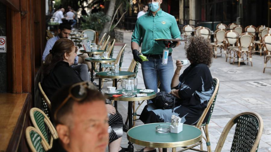 Ζήτημα ανατιμήσεων από τον Άδωνι Γεωργιάδη και τους λοιπούς υπουργούς: «Η τιμή του καφέ θα φτάσει στα 5€»