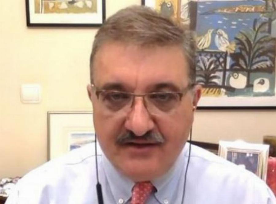 «Τα Χριστούγεννα ρεβεγιόν για εμβολιασμένους»: Δηλώσεις Εξαδάκτυλου για κάλαντα και γιορτές