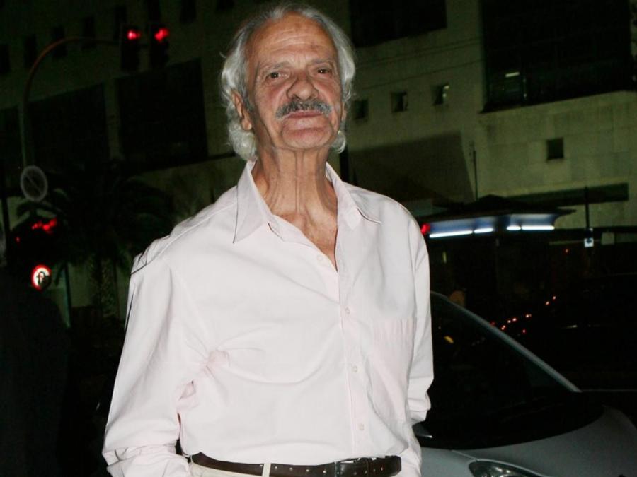 Αυτό είναι το κοντέινερ που ζει ο αγαπημένος ηθοποιός Σπύρος Φωκάς