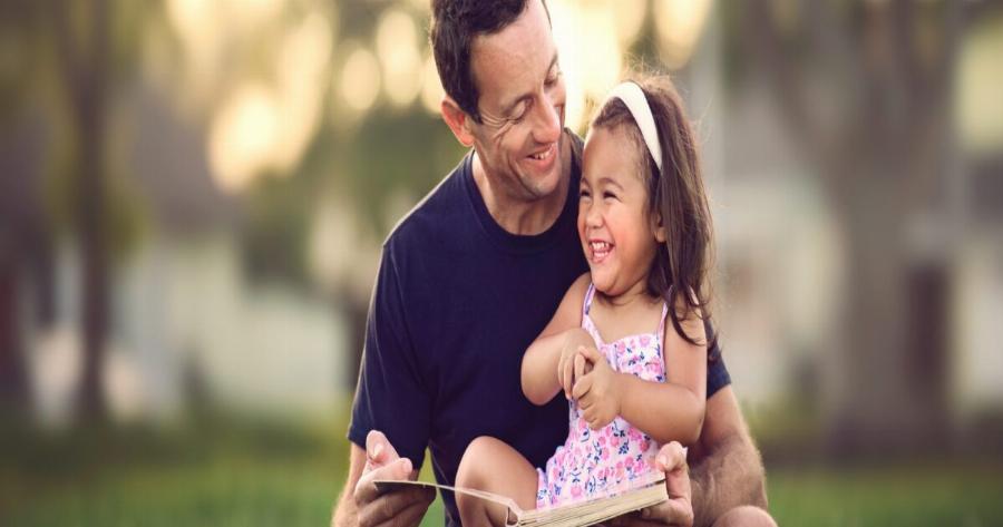 Η εξομολόγηση ενός Έλληνα πατέρα: Μετά από 7 αποτυχημένες εγκυμοσύνες, υιοθετήσαμε το μωρό μας