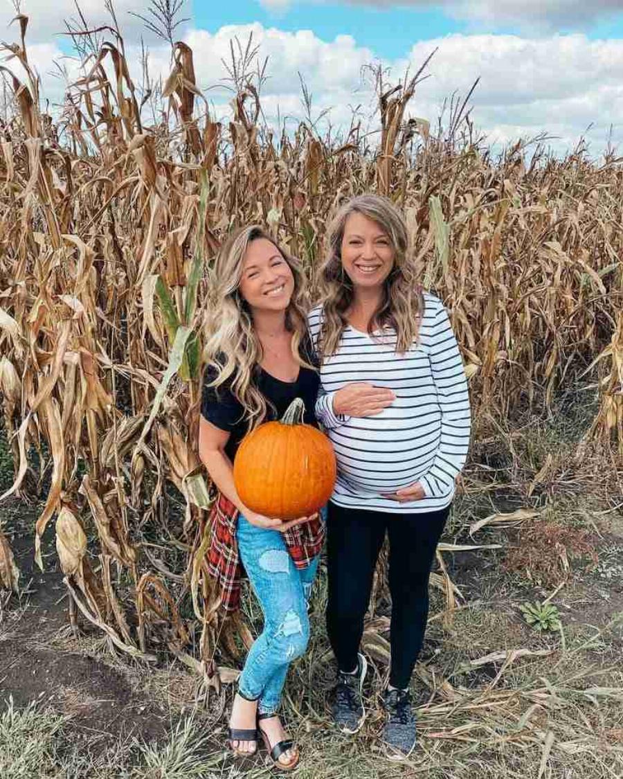 51χρονη μητέρα γέννησε την εγγονή της επειδή η κόρη της δεν μπορούσε να κάνει παιδιά – Η απίστευτη ιστορία