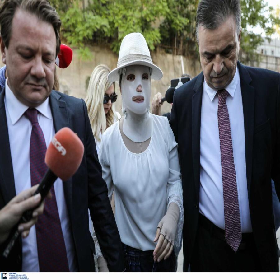 Η ηρωίδα της εποχής μας δεν είναι άλλη από την Ιωάννα Παλιοσπύρου