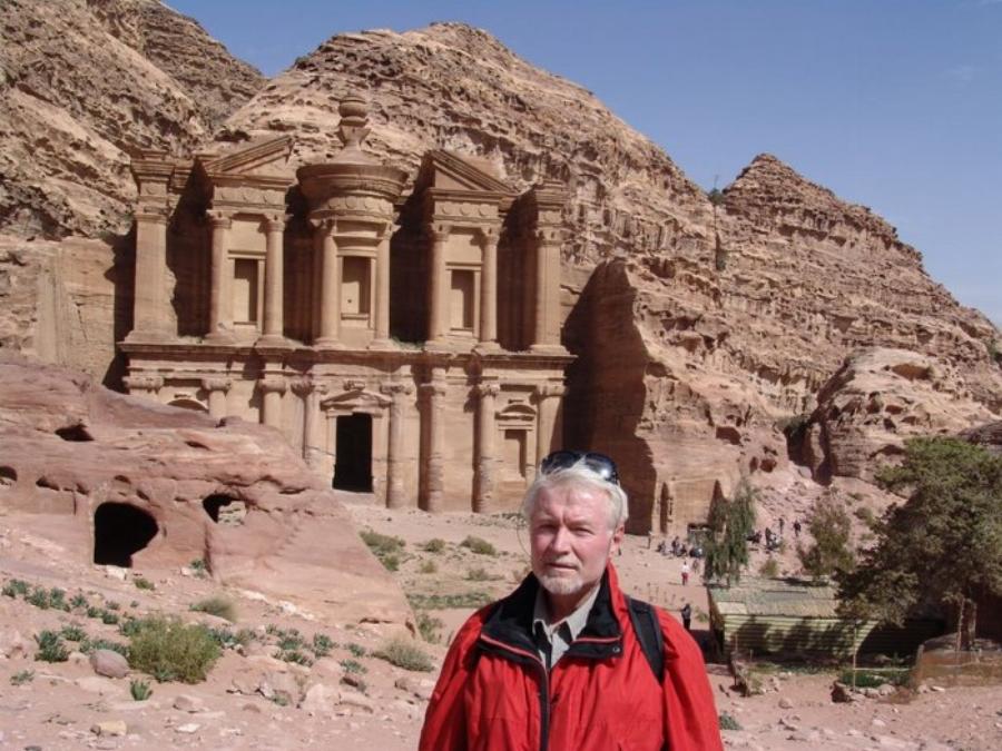 Ο πιο πολυταξιδεμένος άνθρωπος του πλανήτη είναι ένας Έλληνας από την Ήπειρο, σύμφωνα με το βιβλίο Γκίνες