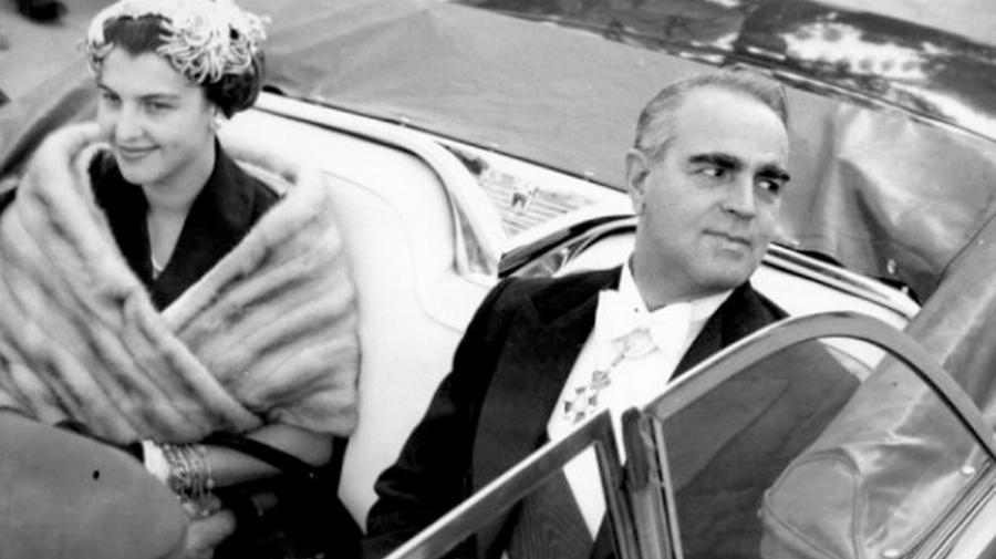 «Σκάσε Αμαλία» είπε ο Κωνσταντίνος Καραμανλής στη σύζυγό του: Όταν το ανοιχτό μικρόφωνο  πρόδωσε τη σχέση τους