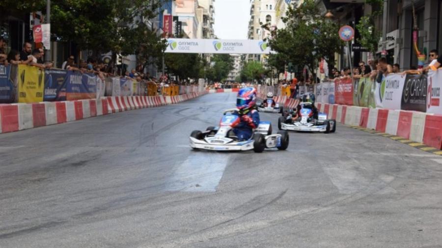 «Σχεδόν πέταξε»: Ρίγος προκαλούν τα λόγια του πατέρα του 6χρονου που τραυματίστηκε σε αγώνα καρτ στην Πάτρα