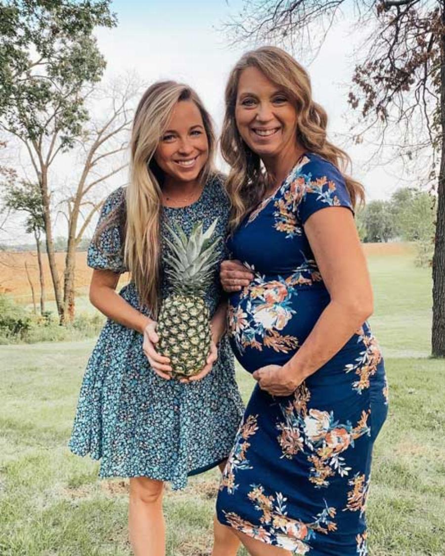 51χρονη μητέρα γέννησε την εγγονή της επειδή η κόρη της δεν μπορούσε να κάνει παιδιά – Η απίστευτη ιστορία