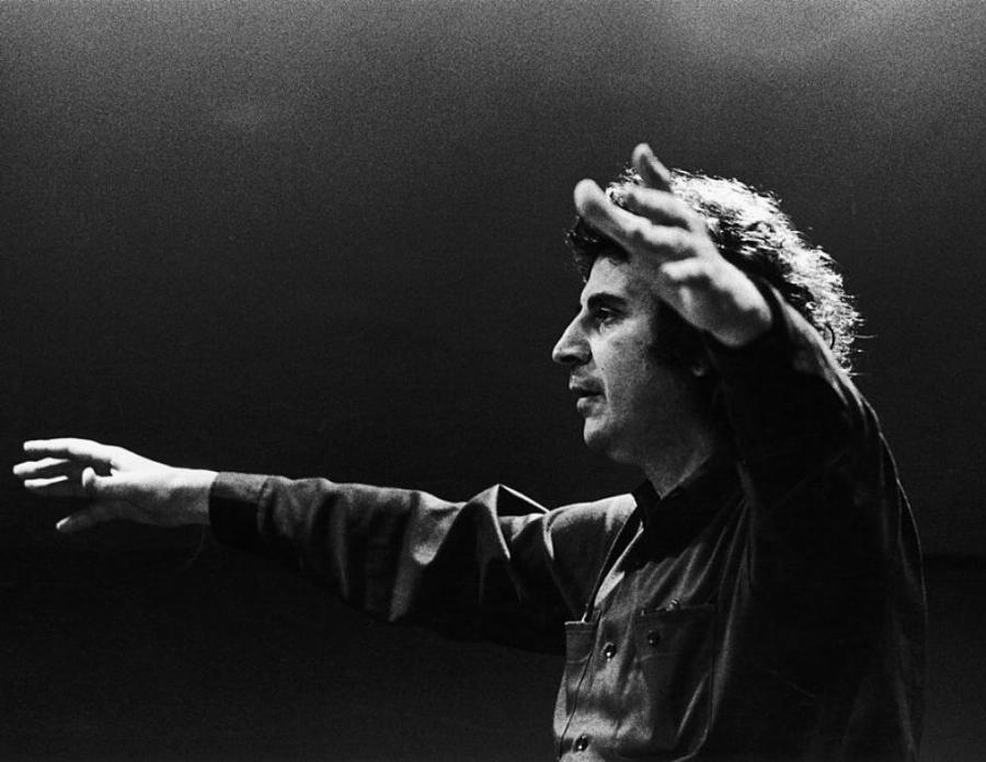 Έφυγε από τη ζωή ο Μίκης Θεοδωράκης