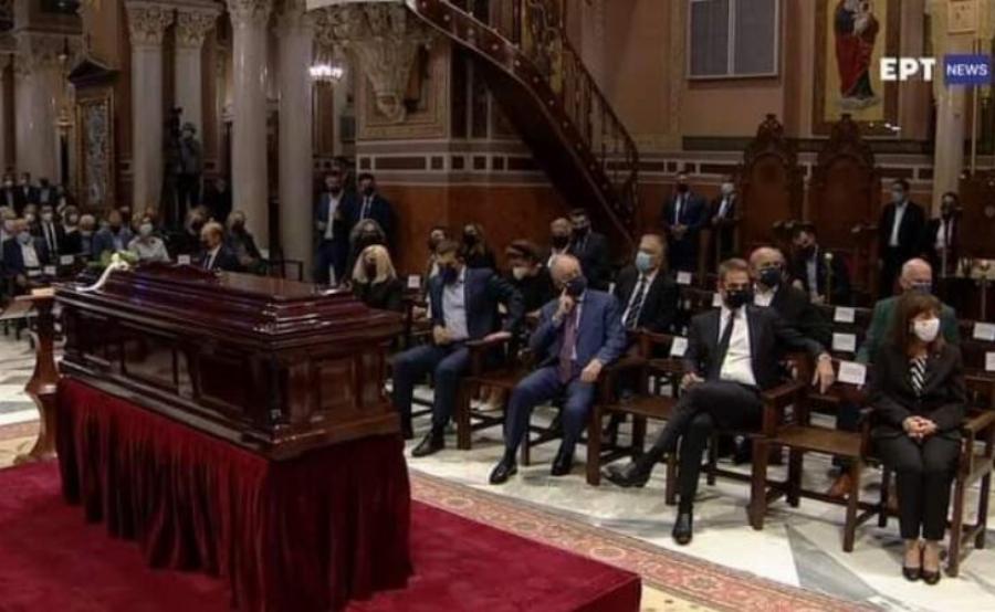 «Η στάση σας δείχνει την ασέβεια από την οποία κυριαρχείται η ψυχή σας»: Τα λόγια του Μητροπολίτη Αμβρόσιου για τον Κυριάκο Μητσοτάκη