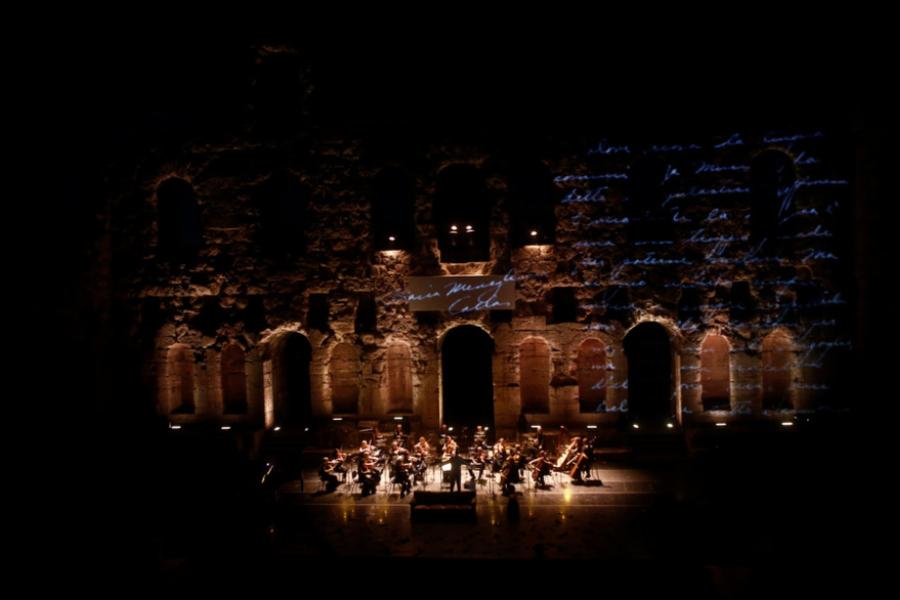 Μόνικα Μπελούτσι: Ανέβηκε στην σκηνή του Ηρωδείου ως Μαρία Κάλλας