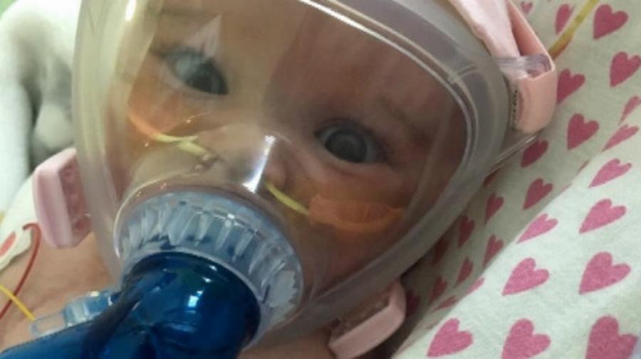 Μωρό 6 μηνών πάλεψε με τον κορονοϊό, με  καρδιακό νόσημα και με νόσημα στα πνευμόνια του και βγήκε νικητής