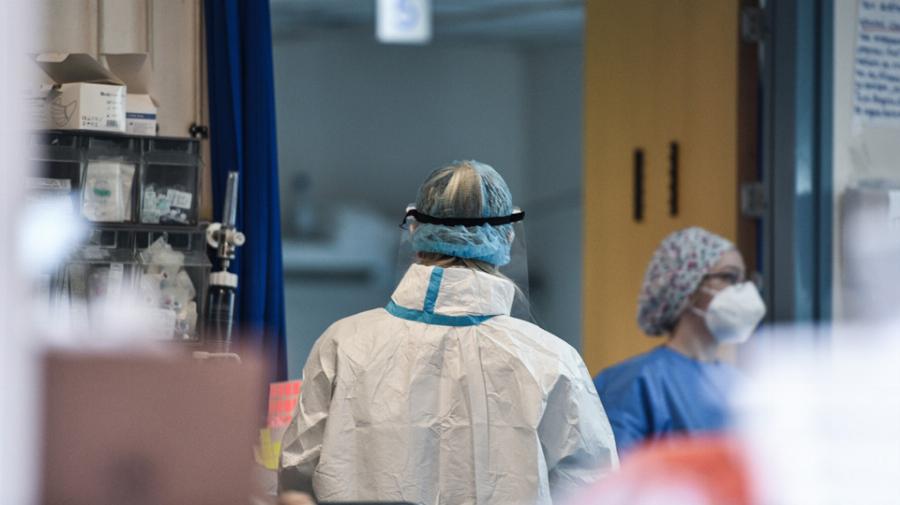 Κατάφερε να βγει από την εντατική η 36χρονη έγκυος που είχε διασωληνωθεί λόγω κορονοϊού