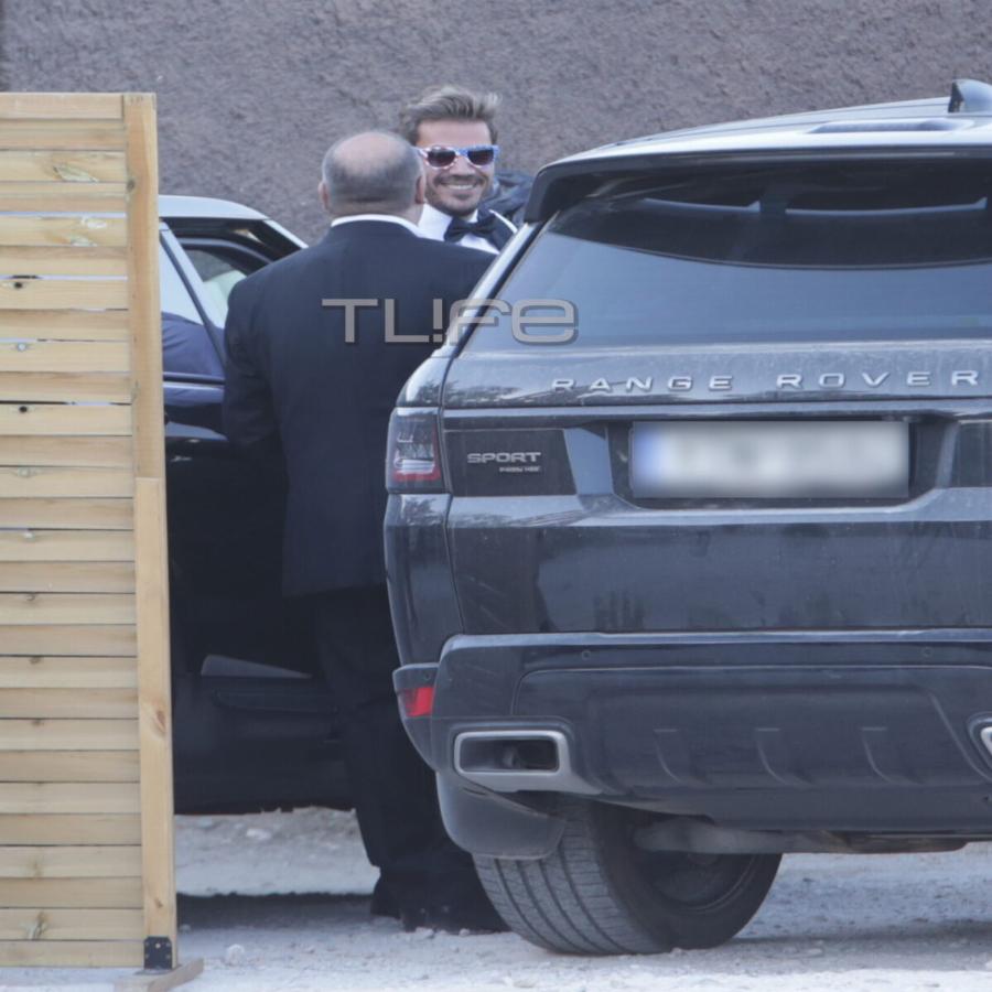 Ο Άκης Πετρετζίκης παντρεύτηκε και βάπτισε το γιο του – Υπέροχες εικόνες από το μυστήριο