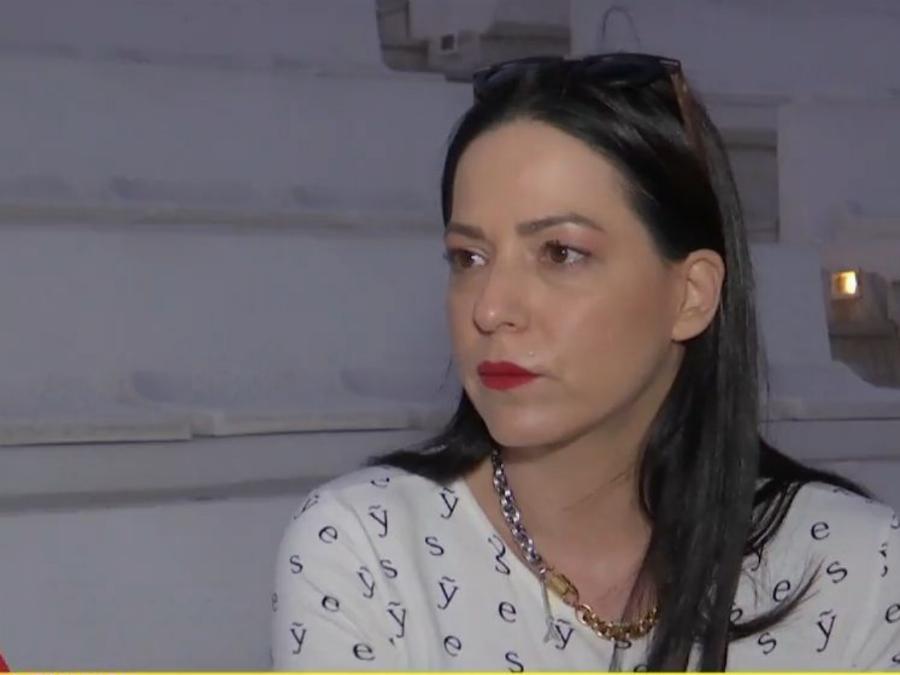 «Ήμουν νέα δεν μπορούσα να μιλήσω»: Η ηθοποιός του «Ευτυχισμένοι μαζί» αποκαλύπτει όσα πέρασε απ’ τον Φιλιππίδη