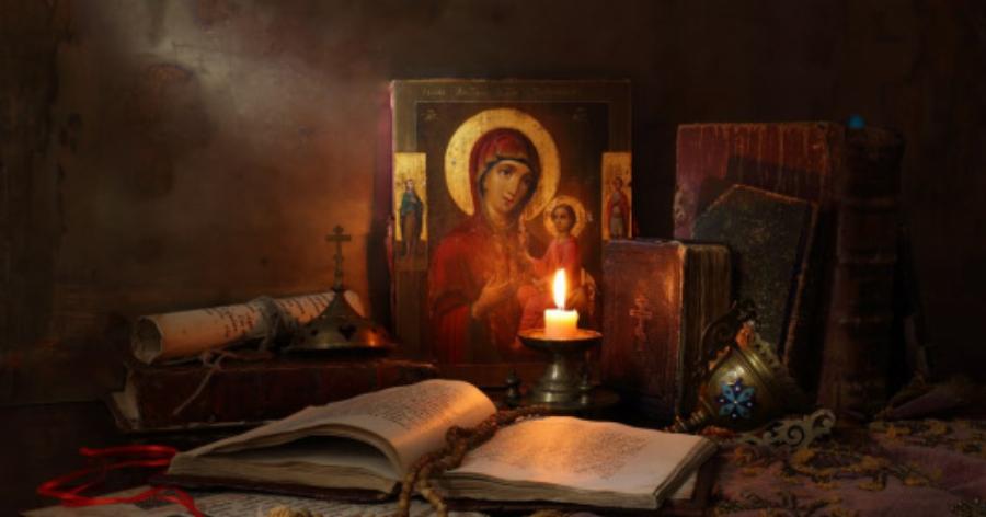 Θαυματουργή βραδινή προσευχή: Αποβάλει το άγχος και περιορίζει τις κρίσεις πανικού