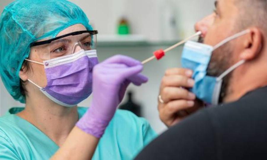 Μόνο με rapid test στον οδοντίατρο: Το πρώτο επίσημο μέτρο για τους πλήρως εμβολιασμένους