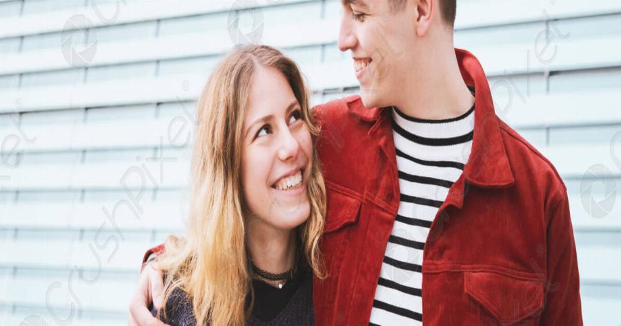 Ερώτηση μητέρας: Επιτρέπουμε στον σύντροφο του έφηβου παιδιού μας να κοιμάται σπίτι μας ή όχι;