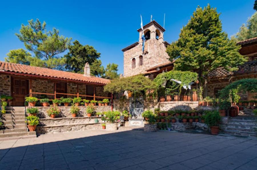 «Βρήκε το φως του ο μικρός Παρασκευάς»: Μέγα το θαύμα του Ταξιάρχη