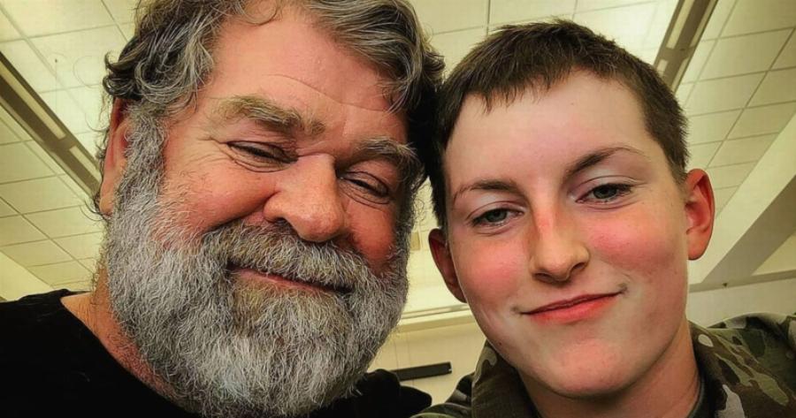 “Η οικογένειά μου είχε καλέσει την αστυνομία”: Η 19χρονη που παντρεύτηκε 61χρονο εξομολογείται