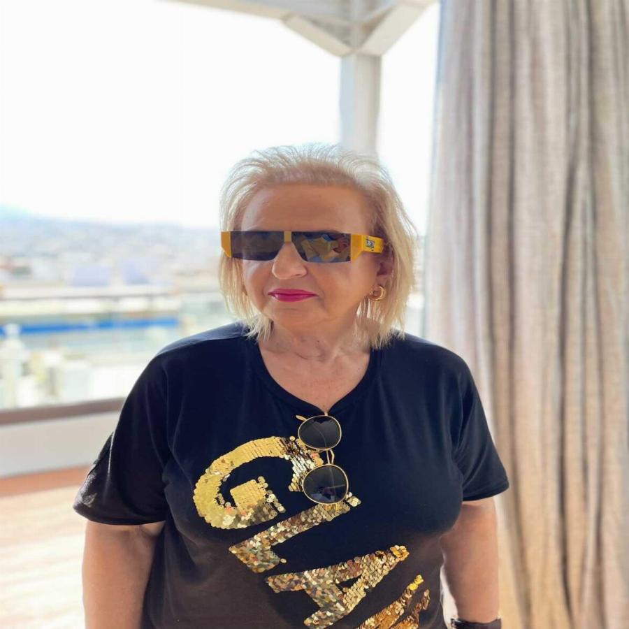 Σε ρόλο μοντέλου η Ματίνα Παγώνη για πολύ γνωστό κατάστημα οπτικών