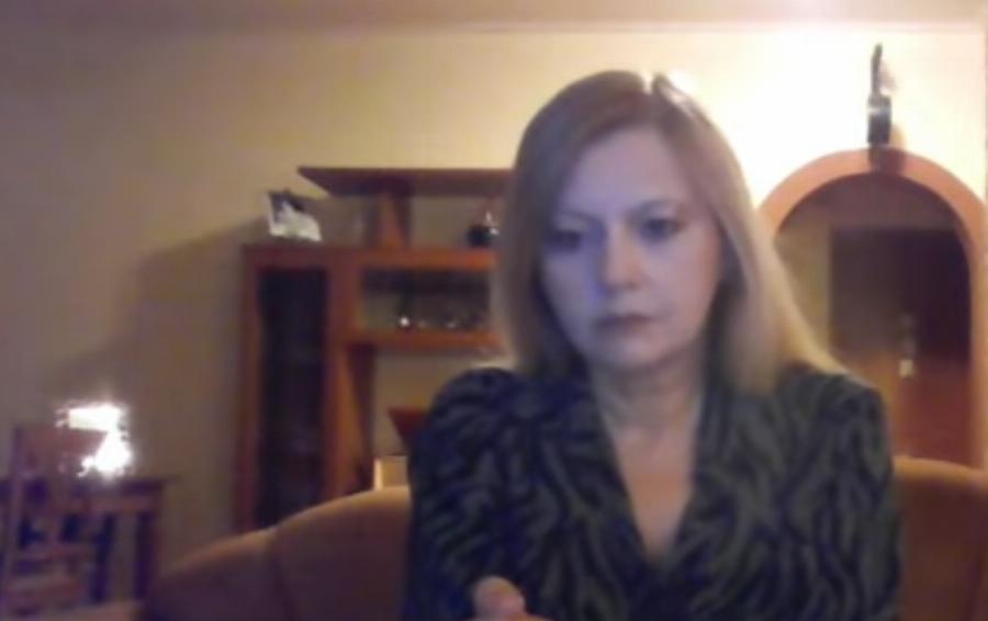 «Η 19χρονη κόρη μου εμβολιάστηκε με Pfizer και έπαθε αντιδραστική λεμφαδενίτιδα! Γιατροί μου έκλειναν τα τηλέφωνα»