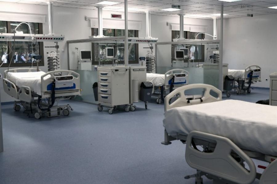 «Παρουσίασε επιπλοκές που δεν έχουμε ξαναδεί όλες μαζί» – Καπραβέλος για θάνατο 20χρονου από κορονοϊό