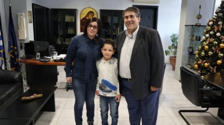 8χρονος «Αϊνστάιν» από την Πέλλα – Mεταναστεύει στη Γερμανία για να μην πάει χαμένο το μυαλό του