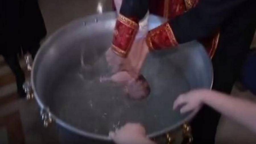 Μωρό δύο μηνών «έσβησε» μετά βάπτισή του: Βρήκαν 110 ml νερού στα πνευμόνια του