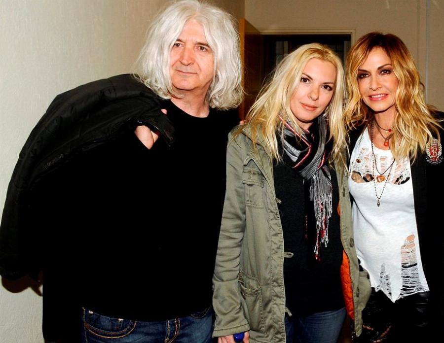 Ξέσπασε σε κλάματα η Άννα Βίσση με το γράμμα του Νίκου Καρβέλα: Τα δάκρυα και τα τρυφερά λόγια