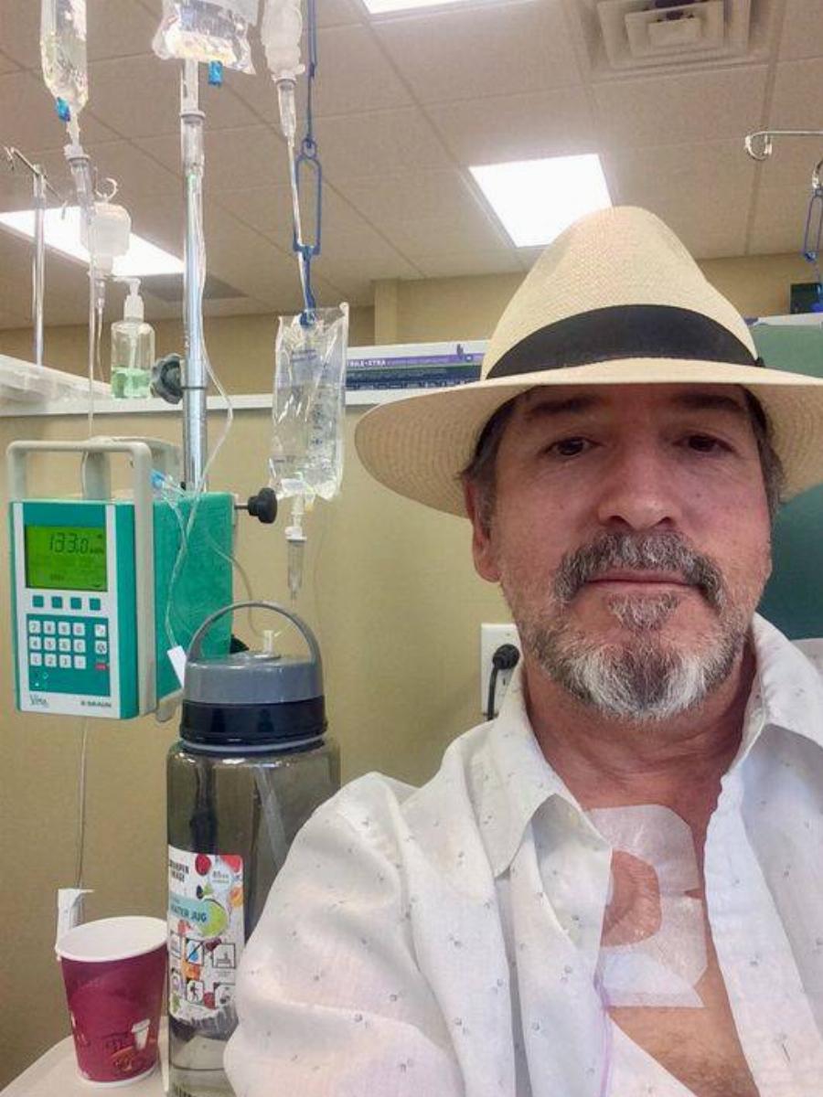 Πράξη ανθρωπιάς: Καρκινοπαθής δάσκαλος εξάντλησε όλη του την άδεια στις χημειοθεραπείες και οι συνάδελφοί του του χάρισαν τις δικές τους