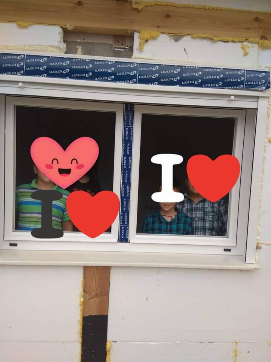 Η τρώγλη που έγινε παλατάκι: Ανακαινίστηκε το σπίτι της άπορης γιαγιάς με τα πέντε εγγόνια από την Κρήτη