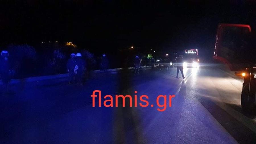 Νταλικέρηδες: Kινήθηκαν εναντίον των Ρομά που είχαν κλείσει τον δρόμο