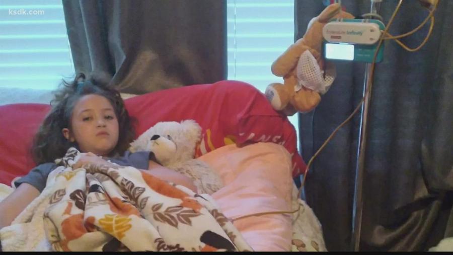 Μεγάλο δώρο σε 9χρονη μαθήτρια: Δασκάλα δωρίζει πλάσμα και την κρατάει στη ζωή