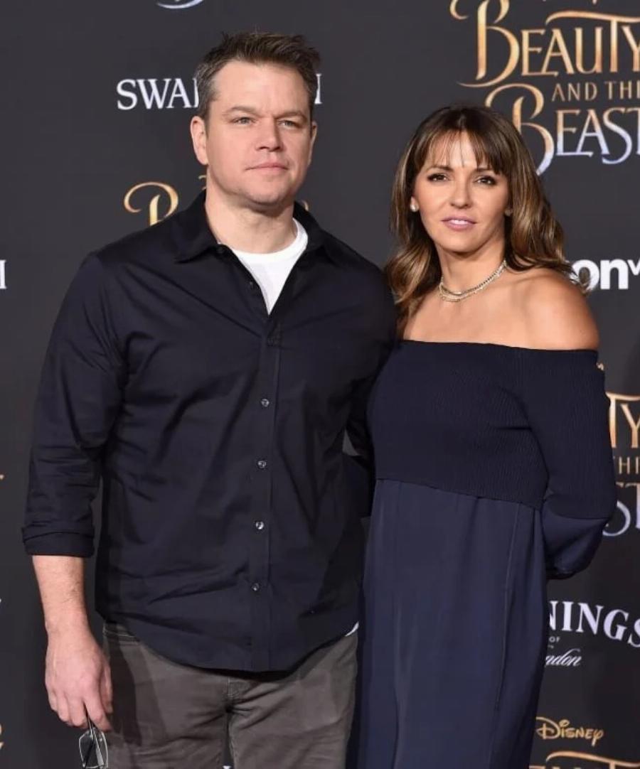 Διάσημοι και γοητευτικοί άντρες:  8 περιπτώσεις που προτίμησαν αληθινές γυναίκες και όχι συμβατικά πρότυπα ομορφιάς