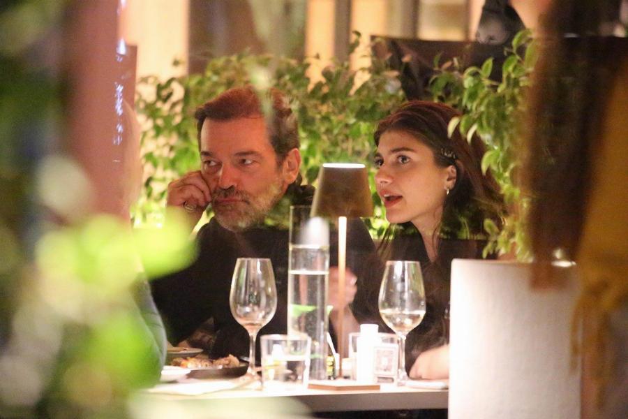 Βραδινή έξοδος για τον Κωνσταντίνο Καζάκο με την 23χρονη σύντροφό του