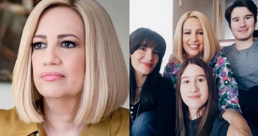 «Μια αγάπη δίχως όρια»: Ραγίζει καρδιές η φωτογραφία της Φώφης Γεννηματά με τα 3 της παιδιά για την Γιορτή της μητέρας